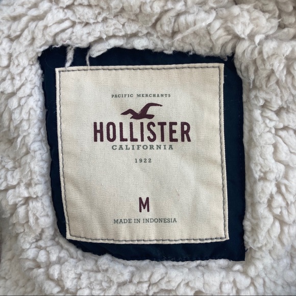 HOLLISTER Navy Blue Down Sherpa Vest XS - Picture 8 of 10